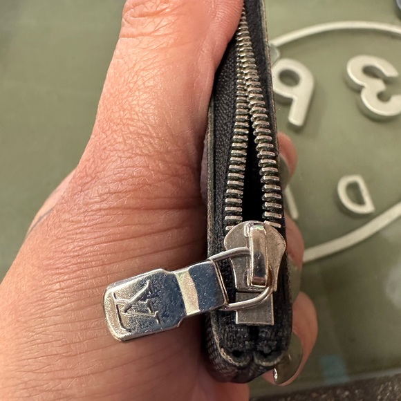 Louis Vuitton Damier graphite key cles - Picture 6 of 10